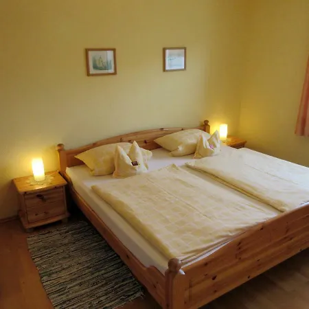 Gaestehaus Zur Bruecke Apartment Waging am See