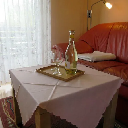 Gaestehaus Zur Bruecke Apartment Waging am See